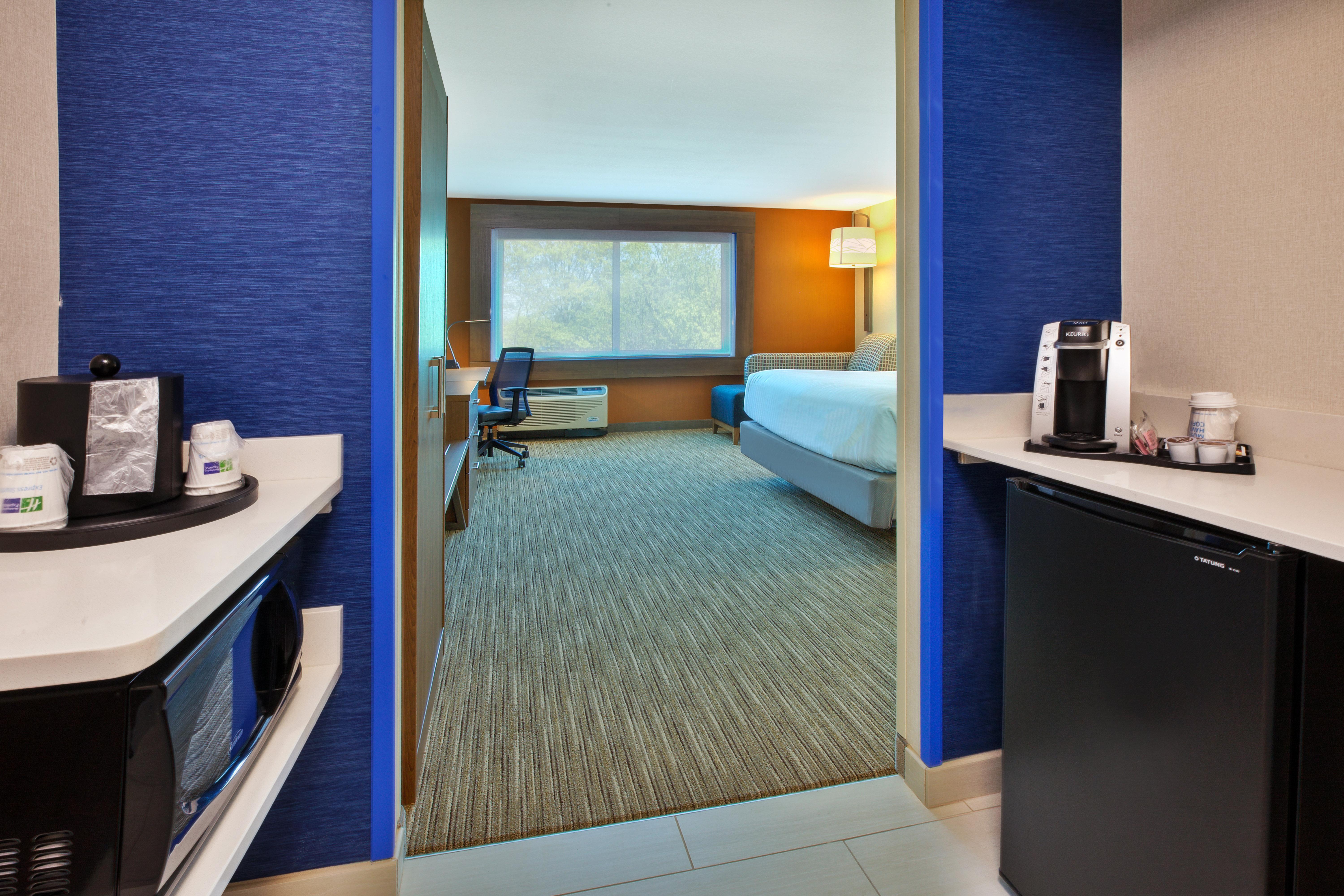 Holiday Inn Express & Suites New Castle By Ihg Exterior photo