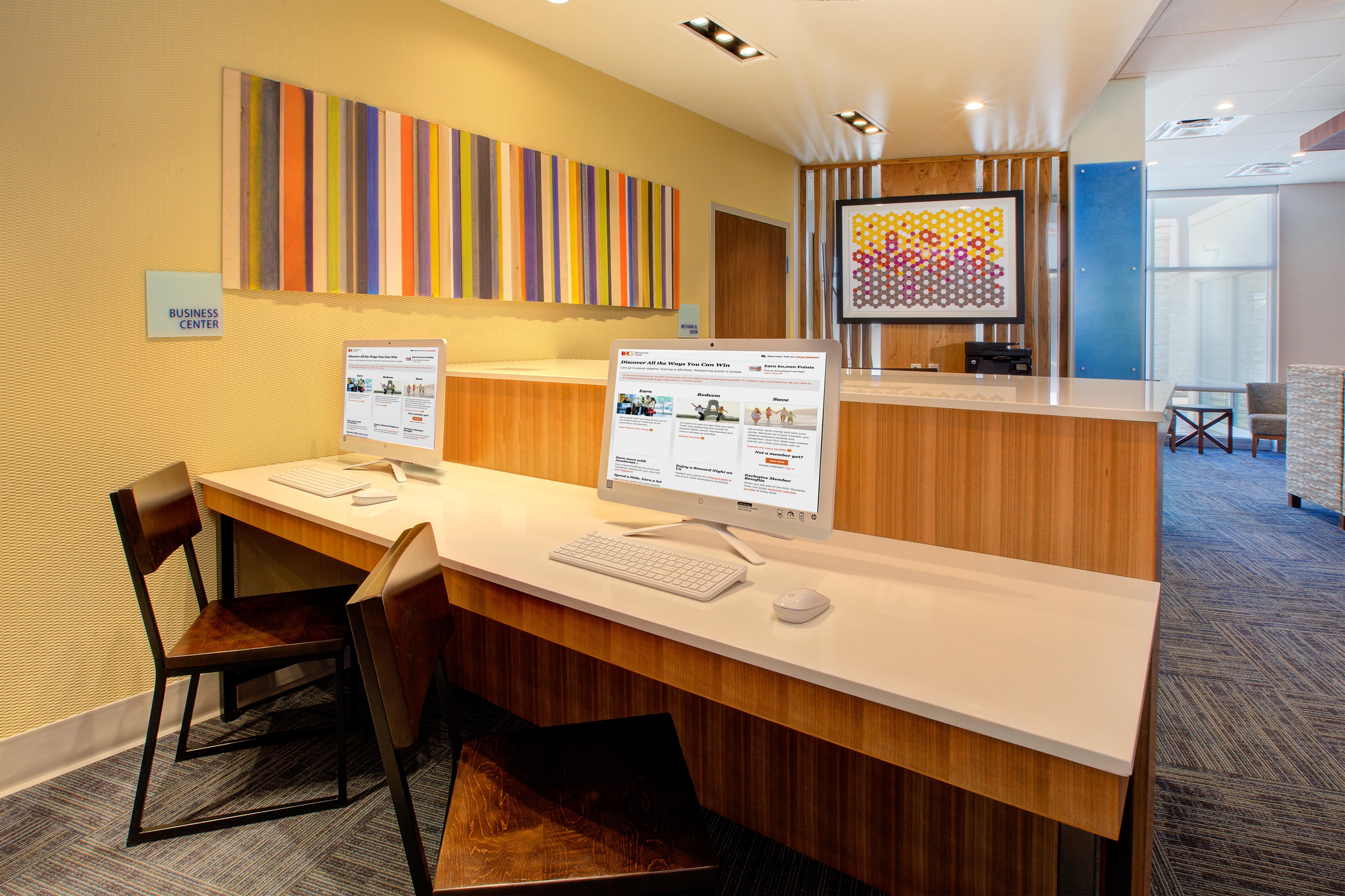 Holiday Inn Express & Suites New Castle By Ihg Exterior photo